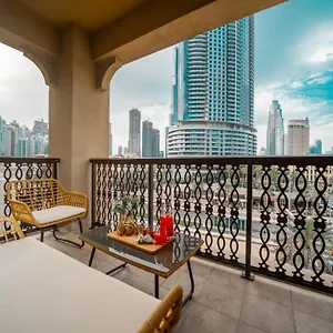  Apartment Durrani Homes - Glam Living Besides Mall- 2br With Study Third Converted