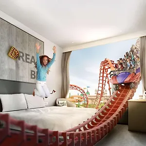 فندق روف آت ذا بارك, دبي