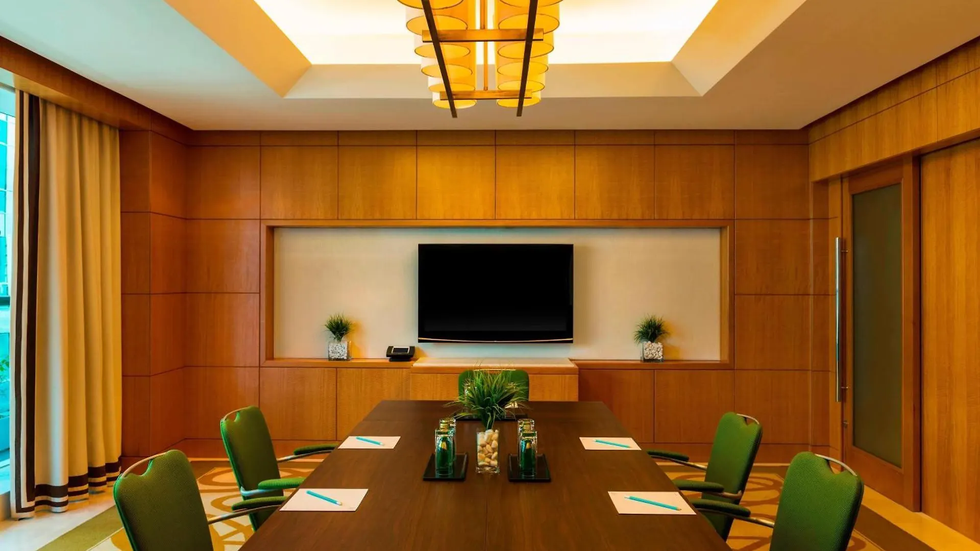 Hotel Four Points By Sheraton Sheikh Zayed Road Dubai
