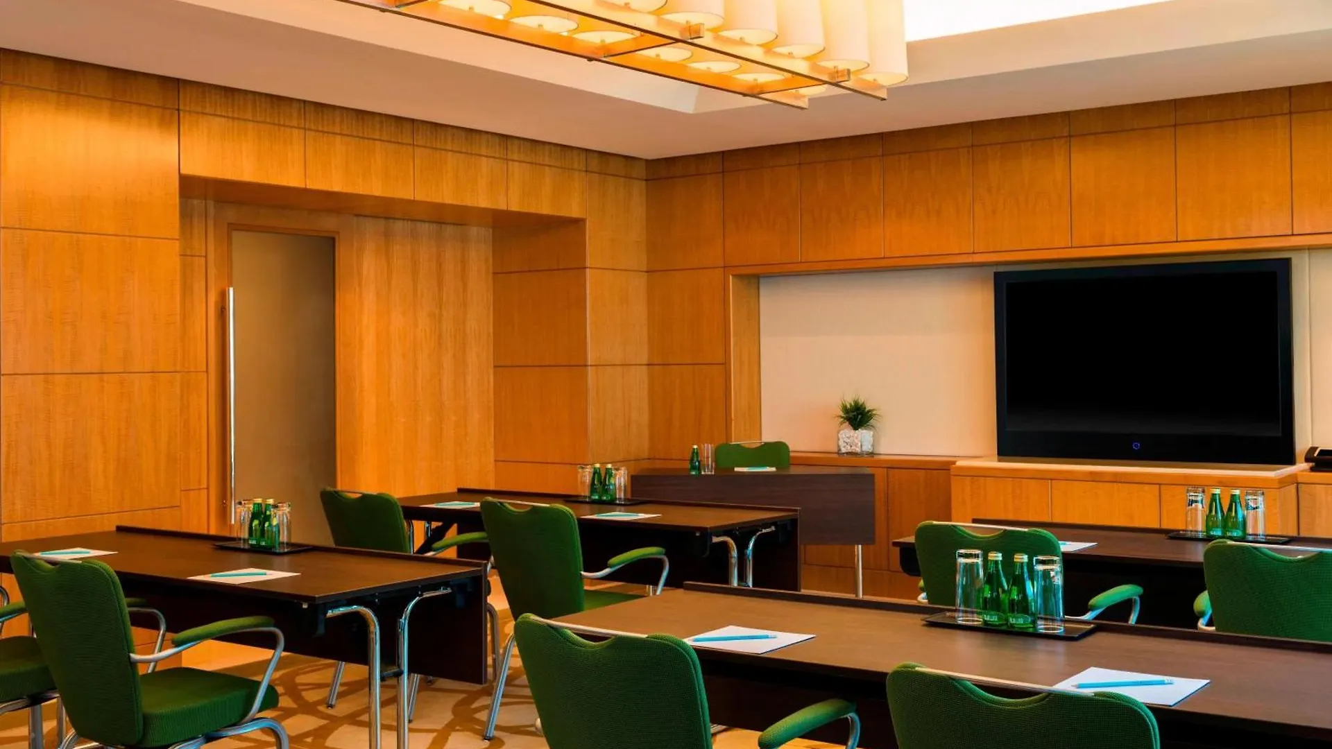 Four Points By Sheraton Sheikh Zayed Road Dubai Hotel