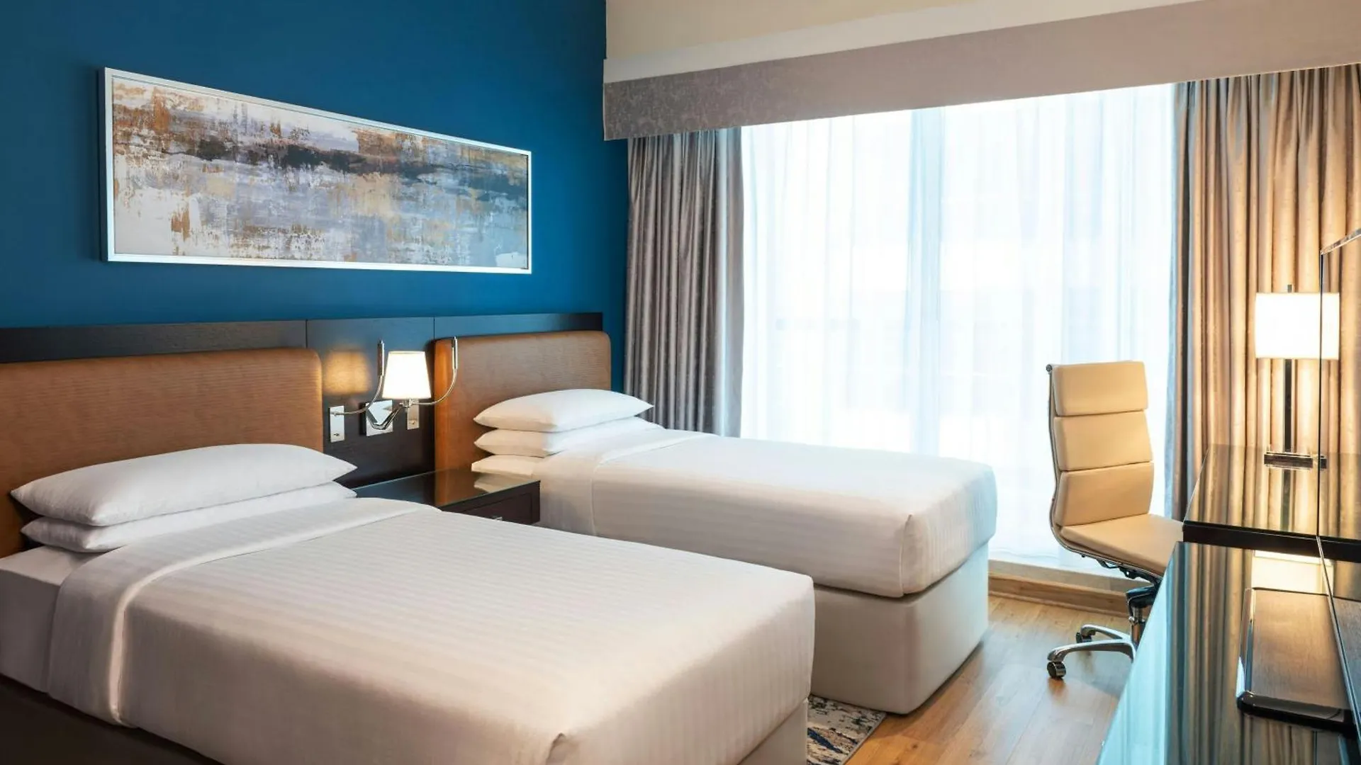Four Points By Sheraton Sheikh Zayed Road Dubai 4*,  United Arab Emirates